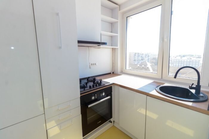Iancului, vanzare garsoniera complet renovata, view spectaculos, comision 0%.